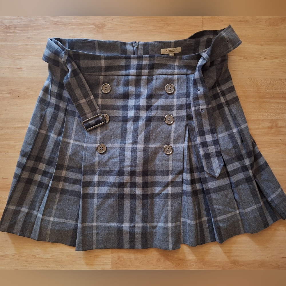 Vintage Burberry London Gray Black Check Pleated School Girl Wrap Skirt Skort L